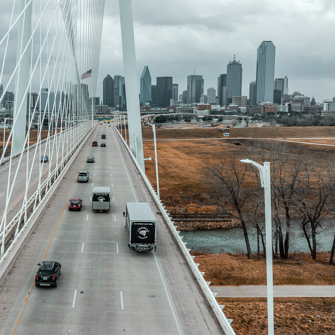 Lindeblad's piano movers in Dallas